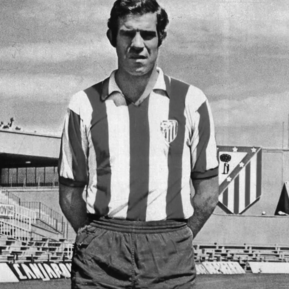 Atletico de Madrid 1970 - 71 Maillot de Foot Rétro