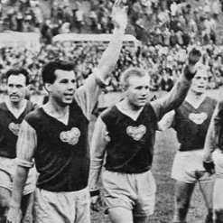 Dukla Prague 1960's Maillot de Foot Rétro