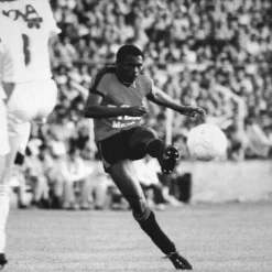 Stade Rennais F.C. 1984 - 85 Maillot de Foot Rétro